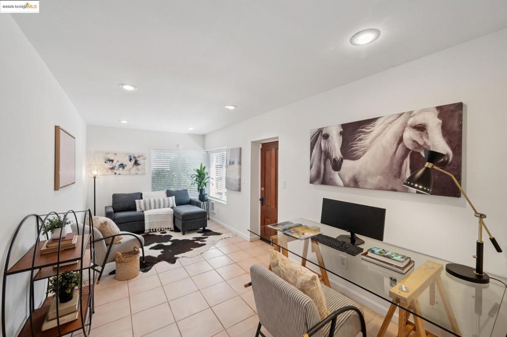 UPPER ROCKRIDGE - Residential