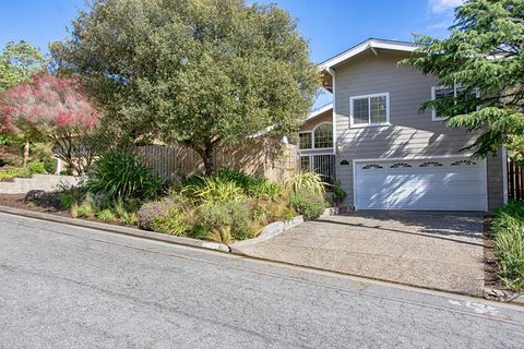 Photo of 142 Thunderbird Drive, Aptos, CA 95003 (MLS # ML82042988)