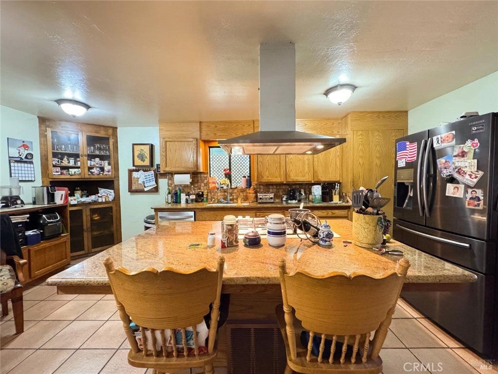4400 Lake Ridge Drive
