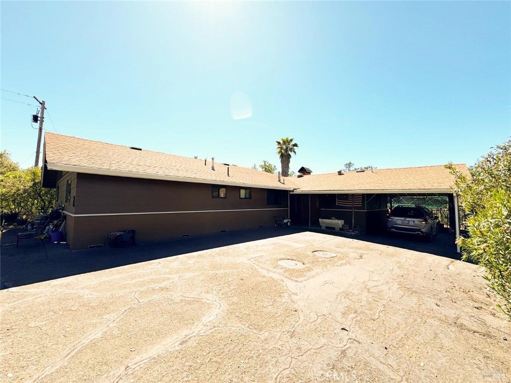 4400 Lake Ridge Drive