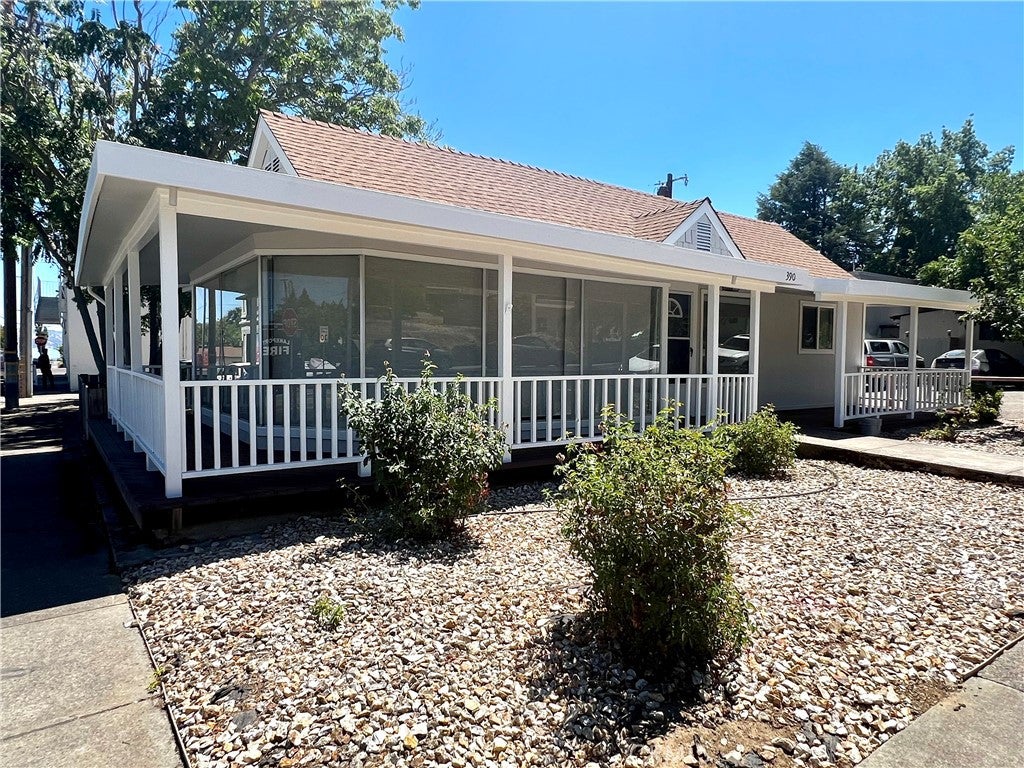 390 N Forbes Street