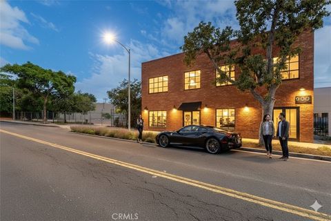 Photo of 710 W Wilson Avenue #A, Glendale, CA 91203 (MLS # GD26090762)