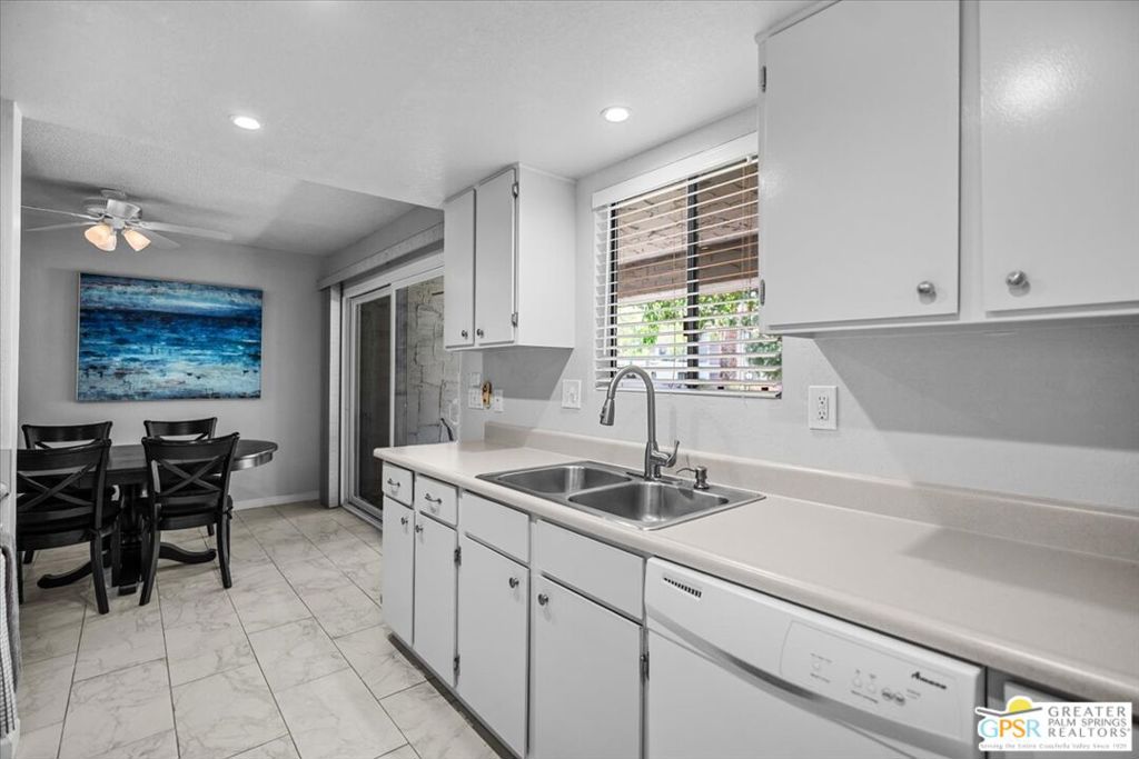 Palm Canyon Villas - Residential