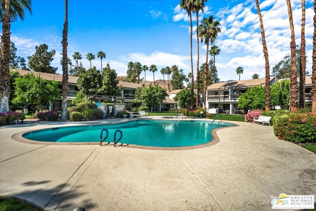 Palm Canyon Villas - Residential