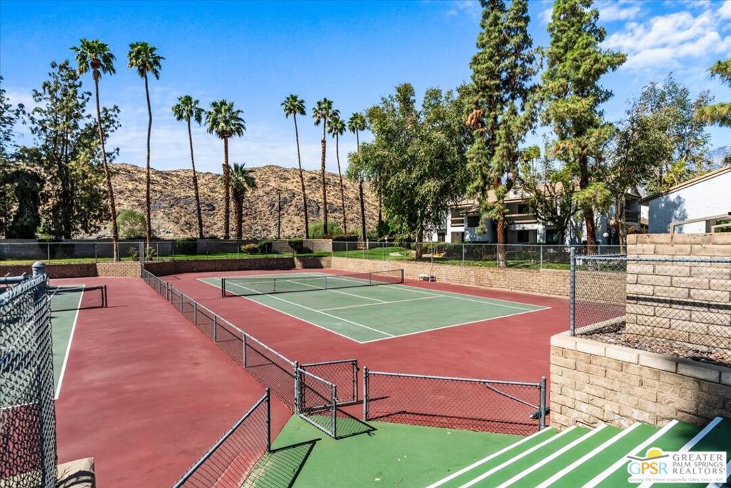 Palm Canyon Villas - Residential