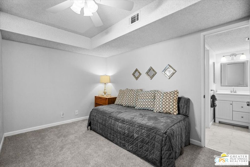 Palm Canyon Villas - Residential