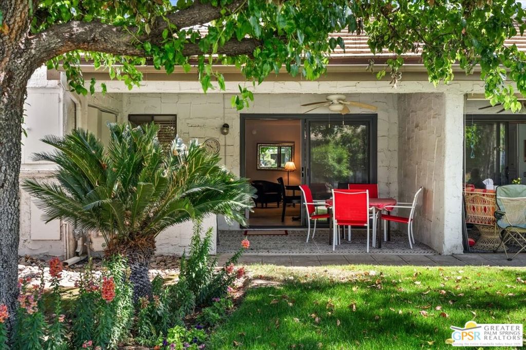 Palm Canyon Villas - Residential