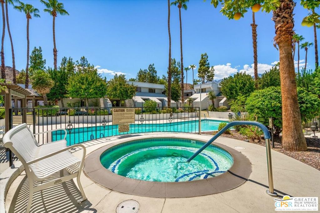 Palm Canyon Villas - Residential