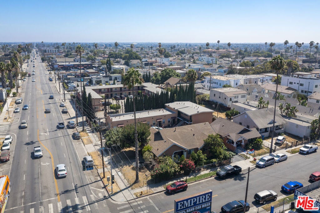 4709 S Figueroa Street