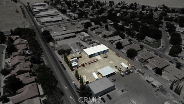 800 W W. Elm Avenue