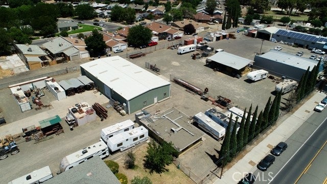 800 W W. Elm Avenue