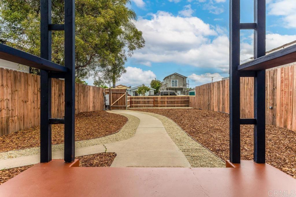 3645 Marlborough Ave