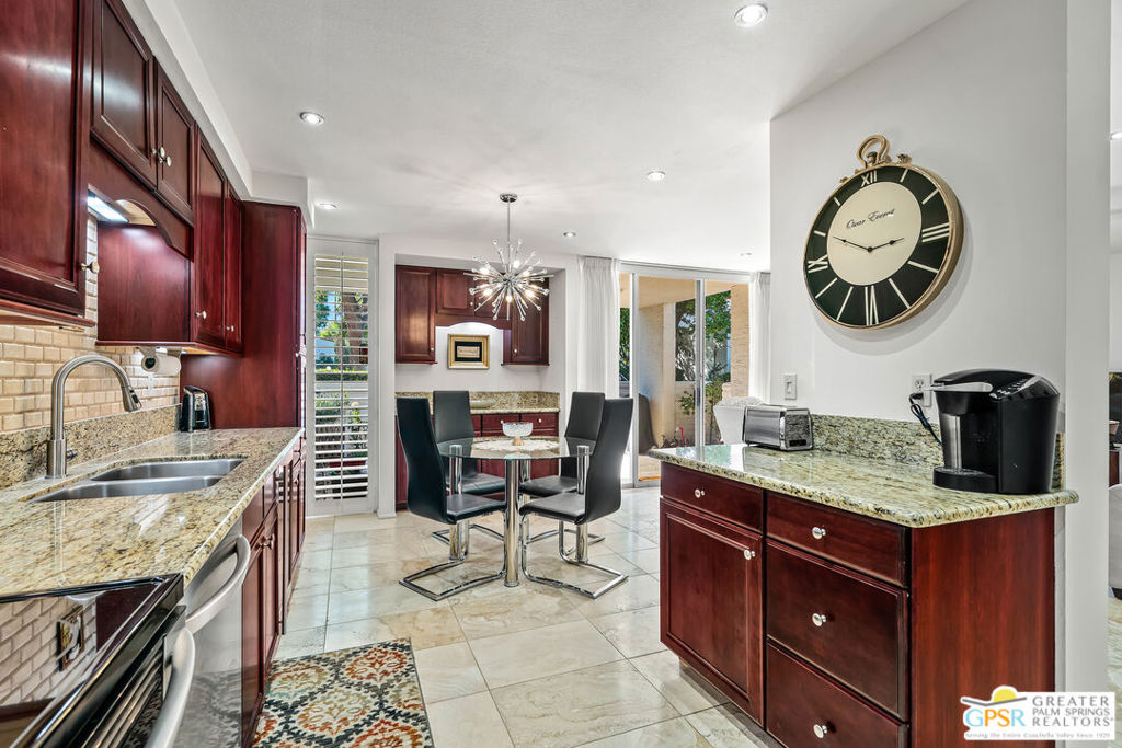 Palm Springs Country Club - Residential