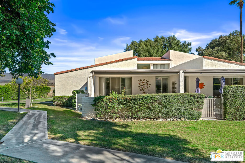 Palm Springs Country Club - Residential
