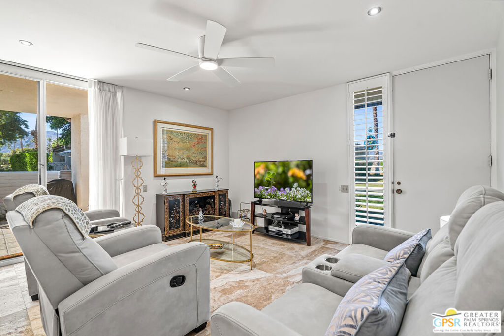 Palm Springs Country Club - Residential