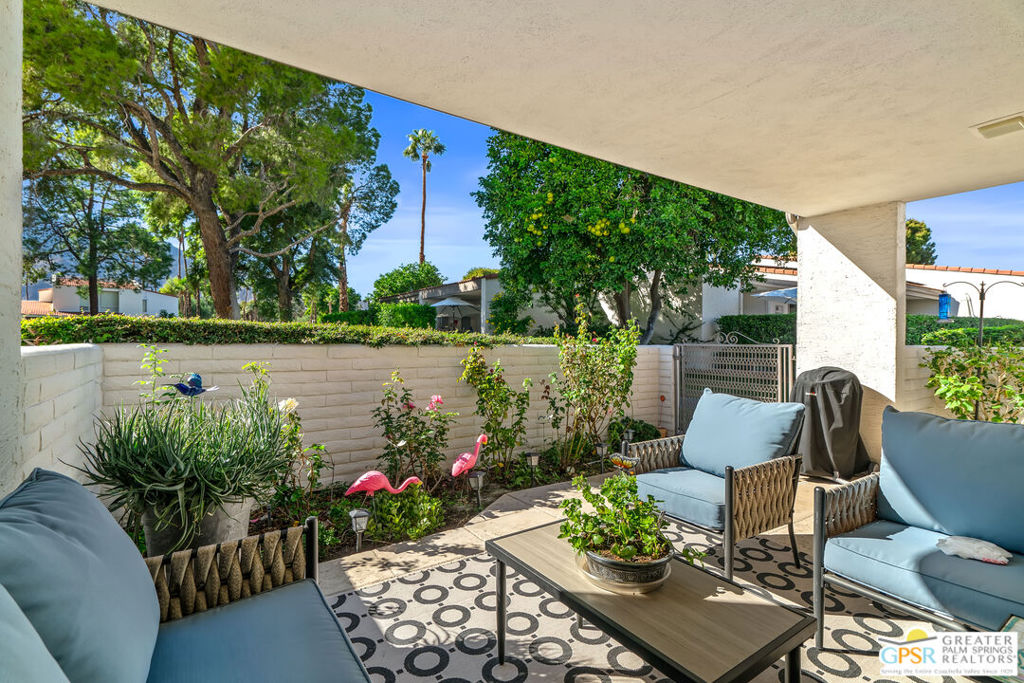 Palm Springs Country Club - Residential