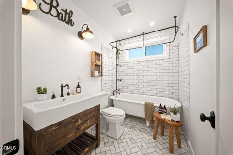 Tiny photo for 66 Sycamore Drive, Ventura, CA 93001 (MLS # V1-39367)