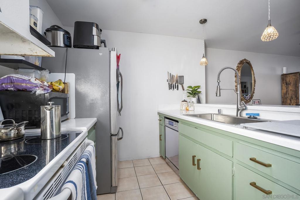 4198 MOUNT ALIFAN PL J