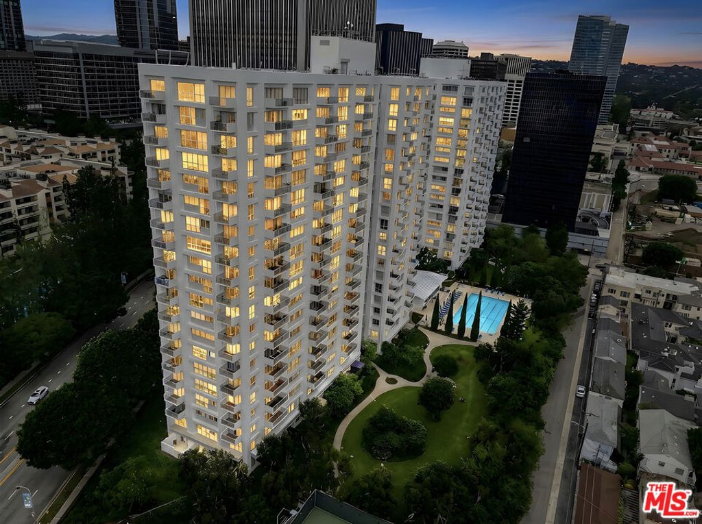 Photo of 2170 Century Parkway #912, Los Angeles, CA 90067 (MLS # 26655661)