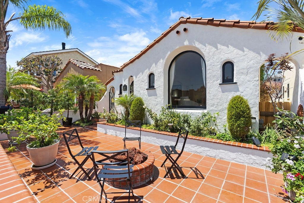 157 Pomona