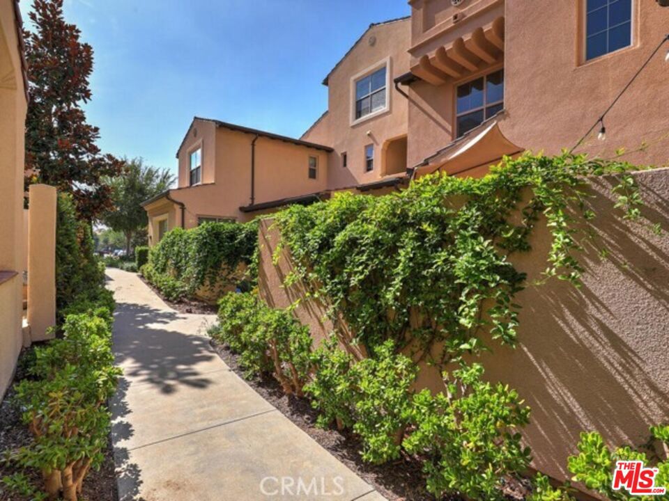 111 Tallowood