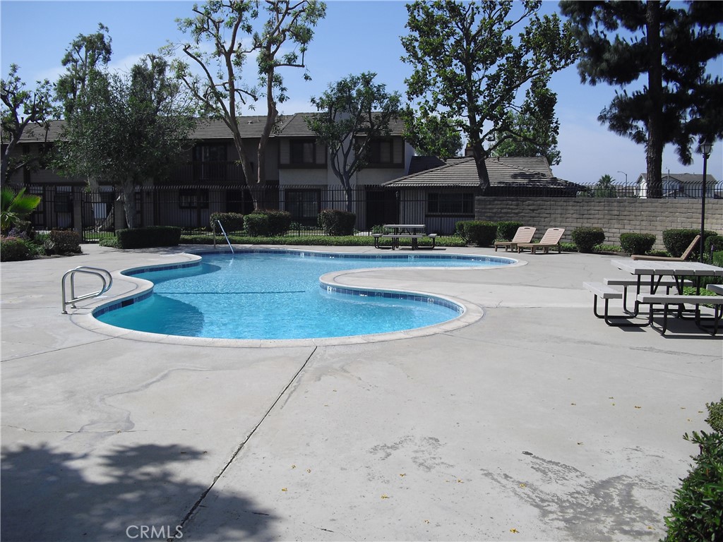 5232 Hanover Way
