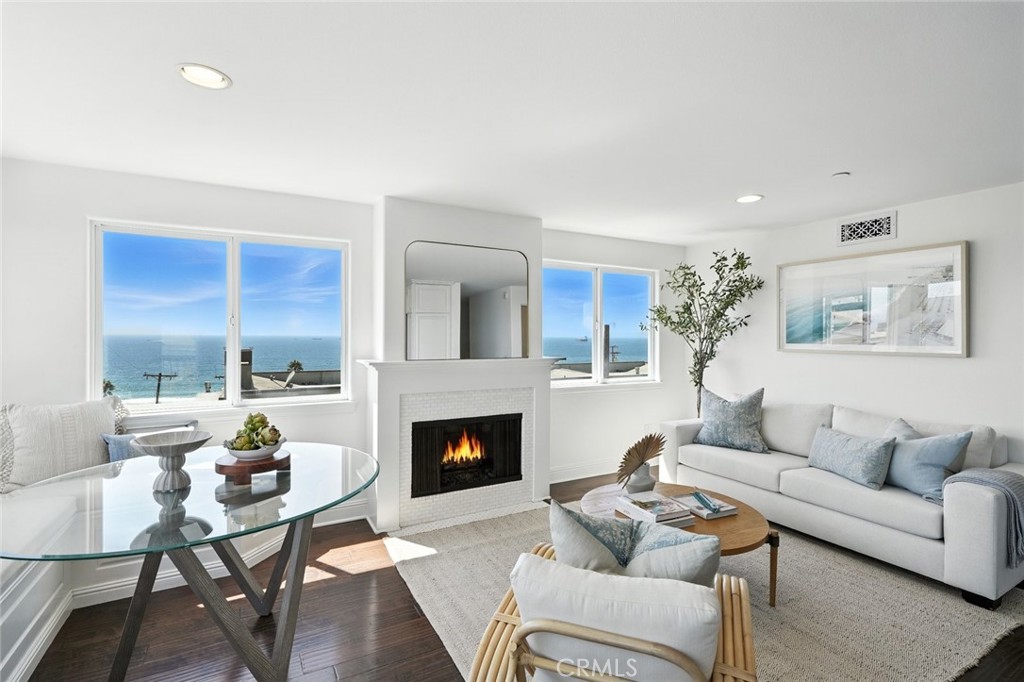 213 Seaview Street
