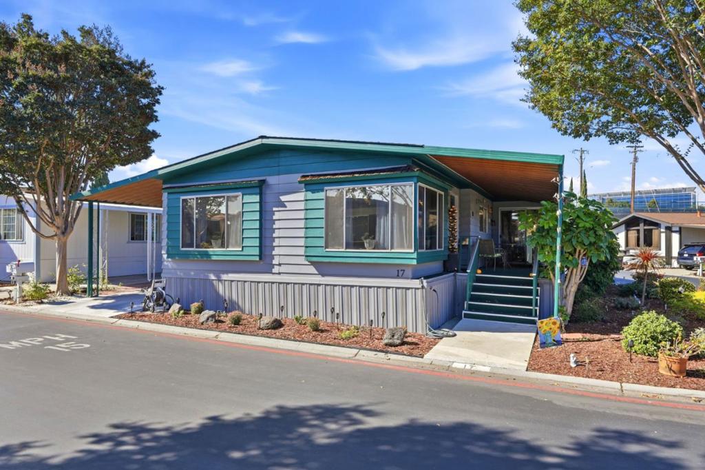 690 Persian Drive 17