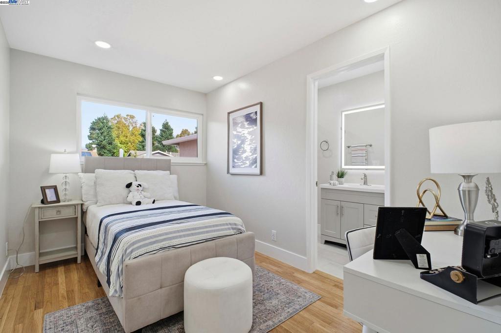 MEDALLION - Residential