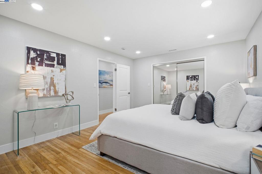 MEDALLION - Residential