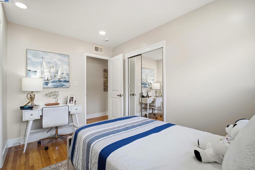 MEDALLION - Residential