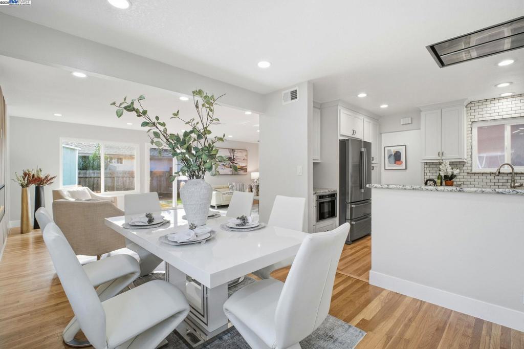 MEDALLION - Residential