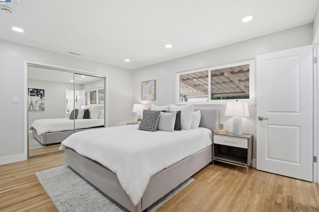 MEDALLION - Residential