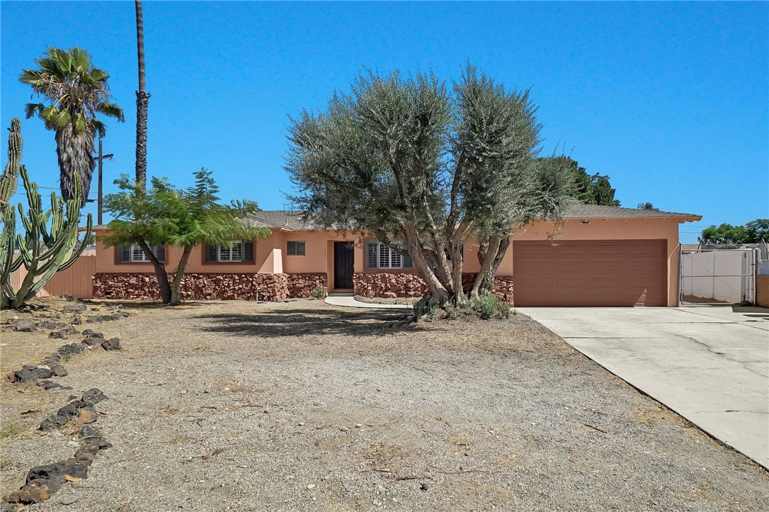 Turnkey 4-Bedroom Home on Expansive Lot – No HOA!
Welcome to this well-maintained, move-in ready home located in the heart of Fontana! Boasting 4 bedrooms, 2 bathrooms, and a spacious 1,504 sqft of living space, this property sits on a massive 12,644 sqft. lot—perfect for future expansion, a potential ADU, or creating the ultimate backyard entertainment space.
Step inside to find brand-new flooring throughout, fresh interior and exterior paint, and a completely remodeled kitchen featuring new cabinets, countertops, stove, range hood, dishwasher, and sink. A newly installed drain pipe adds to the home’s long-term value and peace of mind.
Outside, a separate bonus structure offers even more flexibility—ideal for converting into an ADU, home office, workshop, home fitness or guest suite.
With no HOA, a low tax rate, and a prime location just minutes from Kaiser Medical Center and major freeways (10 and 210), this commuter-friendly gem delivers convenience, comfort, and exceptional potential.
Don’t miss this incredible opportunity—schedule your showing today!