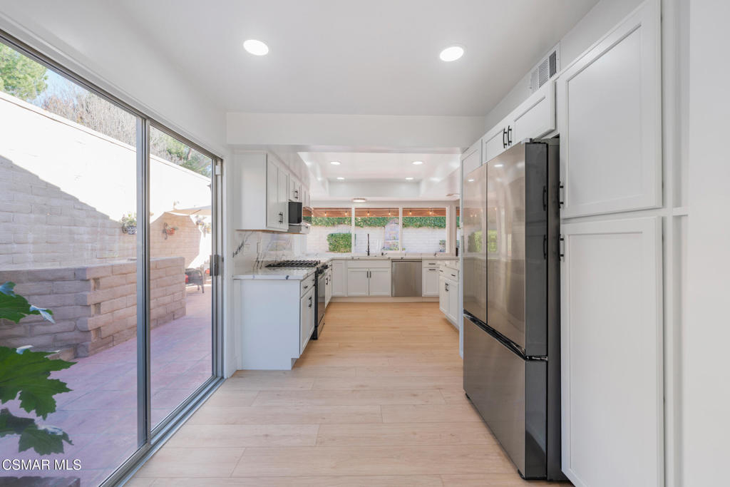 First Neighborhood/Custom-705 - 705 - Residential Lease