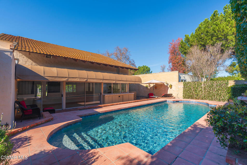 First Neighborhood/Custom-705 - 705 - Residential Lease