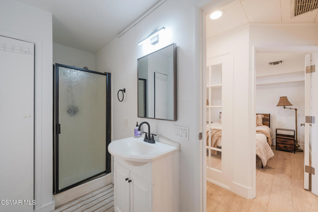 First Neighborhood/Custom-705 - 705 - Residential Lease