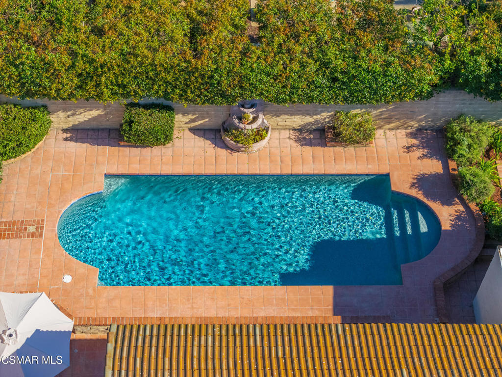 First Neighborhood/Custom-705 - 705 - Residential Lease