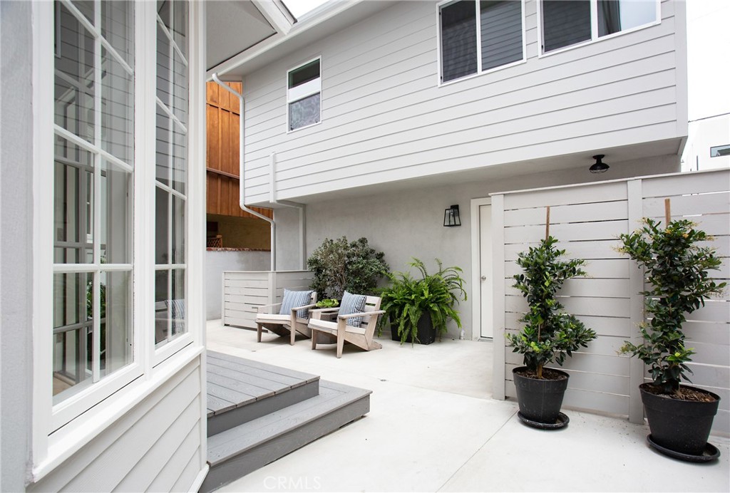 Corona del Mar South of PCH (CDMS) - Residential Lease