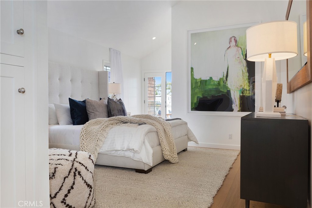 Corona del Mar South of PCH (CDMS) - Residential Lease