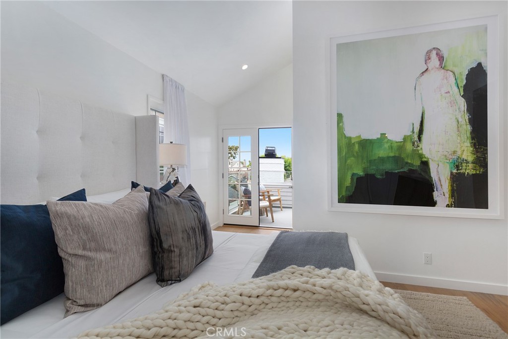 Corona del Mar South of PCH (CDMS) - Residential Lease