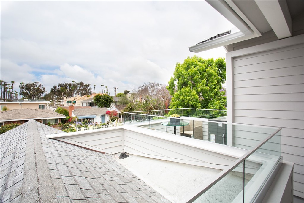 Corona del Mar South of PCH (CDMS) - Residential Lease