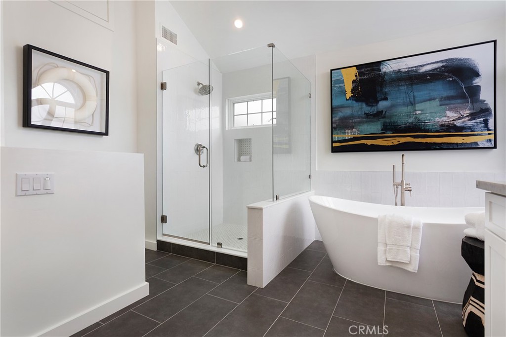 Corona del Mar South of PCH (CDMS) - Residential Lease