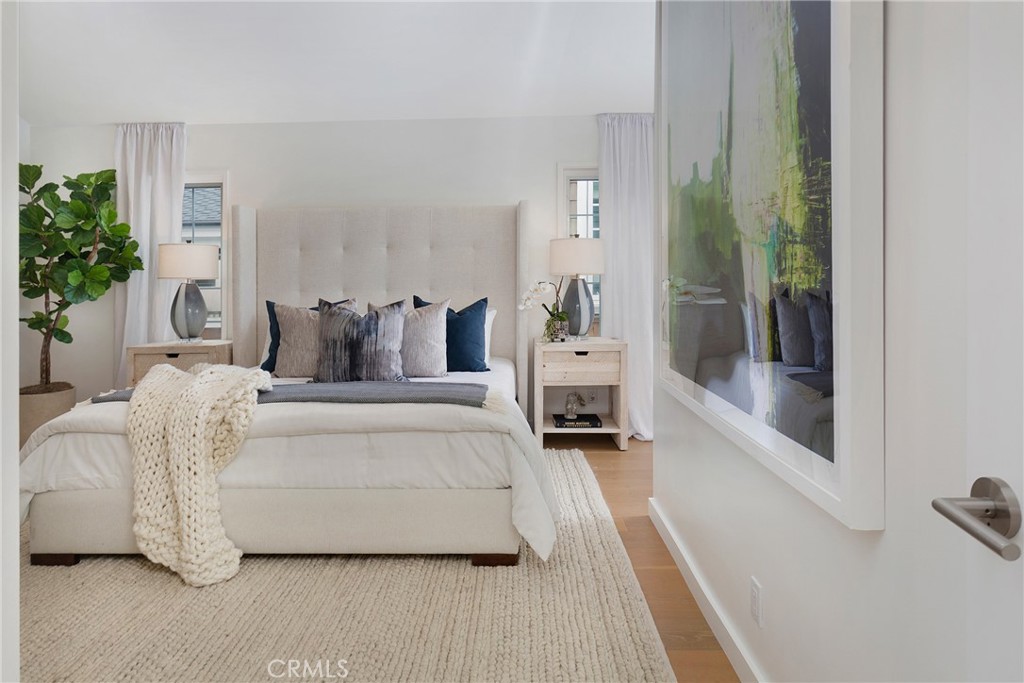 Corona del Mar South of PCH (CDMS) - Residential Lease