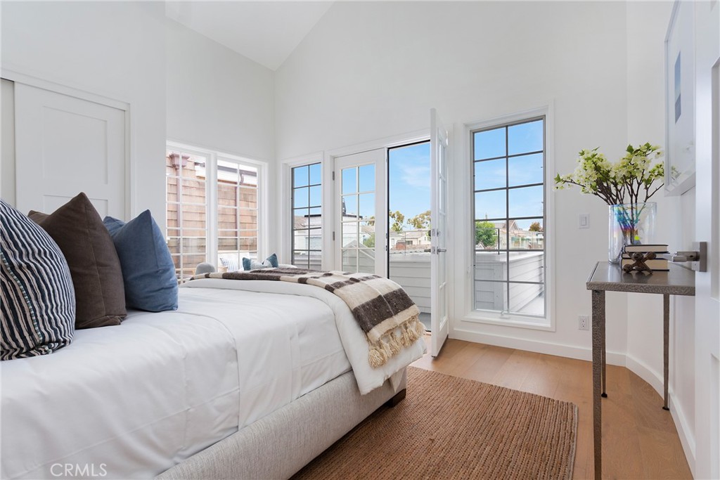 Corona del Mar South of PCH (CDMS) - Residential Lease