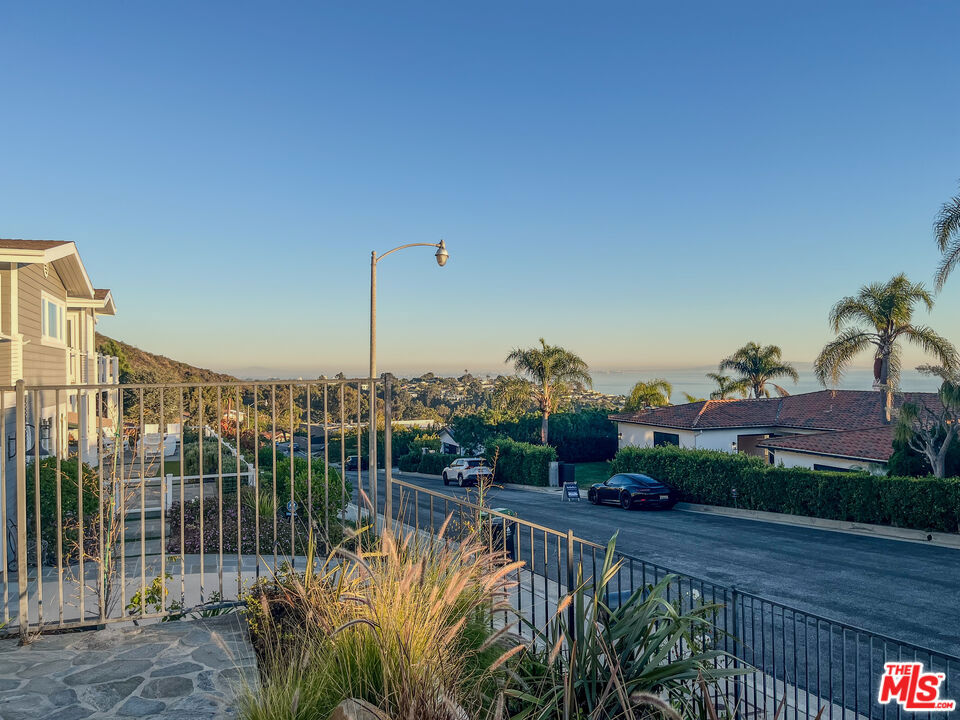 Pacific View Estates - Residential