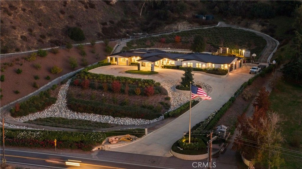 Photo of 31615 Live Oak Canyon Rd, Redlands, CA 92373 (MLS # IV25271256)