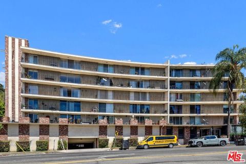 2260 N Cahuenga Boulevard 502 Los Angeles CA 90068