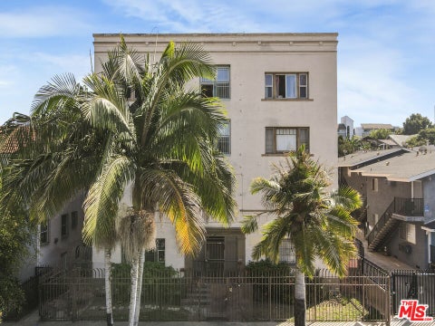 Photo of 138 S Westmoreland Avenue, Los Angeles, CA 90004 (MLS # 26993013)