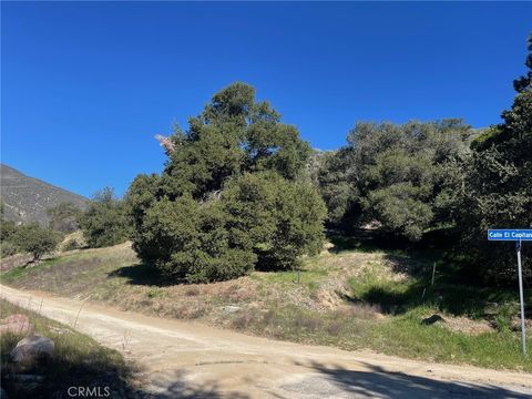 Photo of 1 COR EL CAPITAN LOMITA, Green Valley, CA 91350 (MLS # BB26019946)
